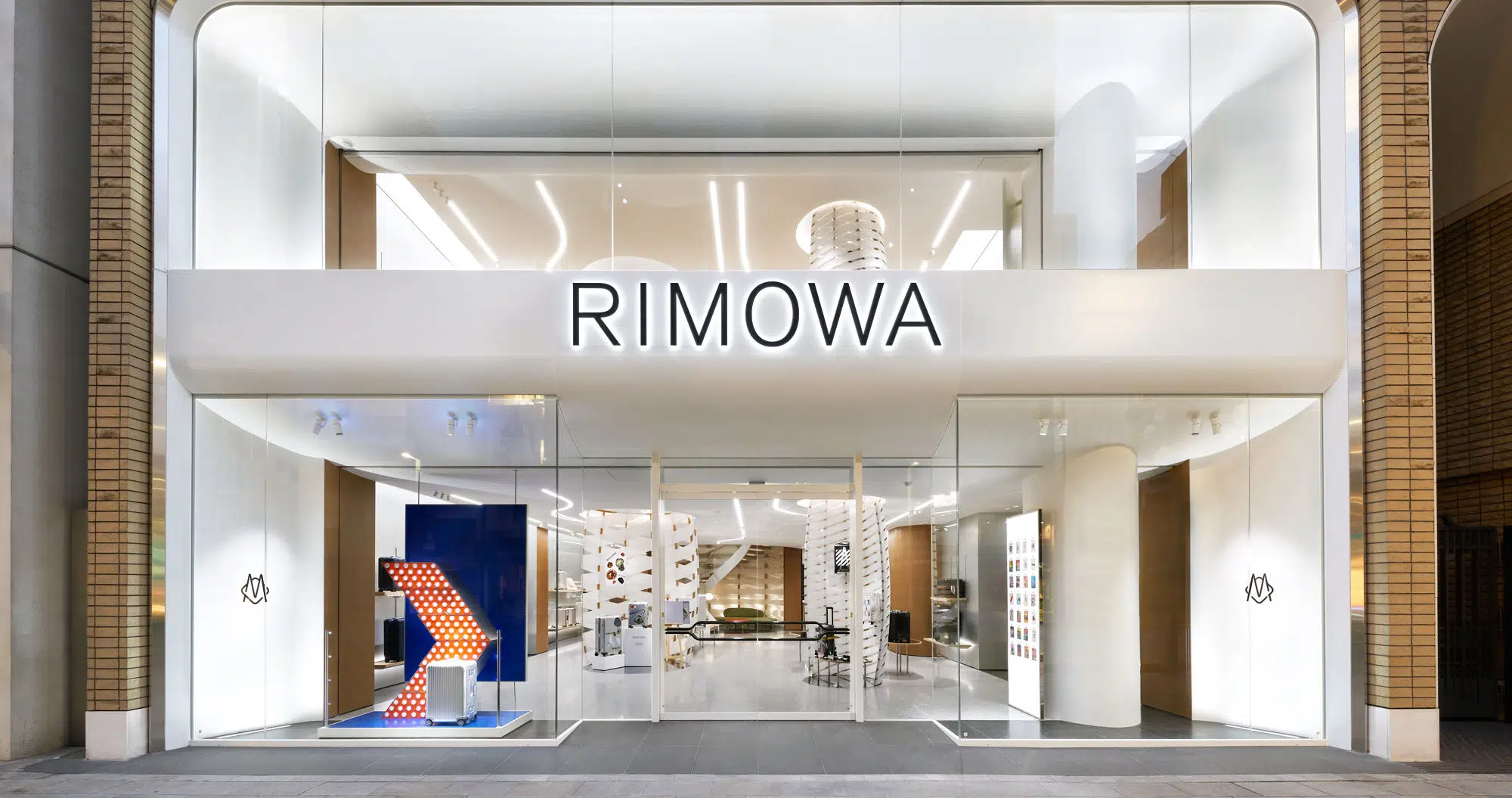 Banner 1 - Oficjalny Sklep RIMOWA Polska