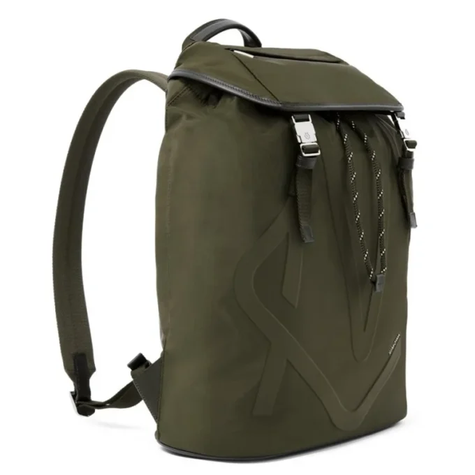 Plecak Signature Flap z nylonu ECONYL®