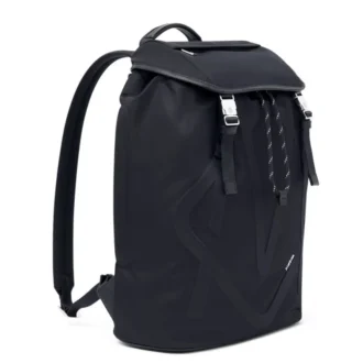 Plecak Signature Flap z nylonu ECONYL®