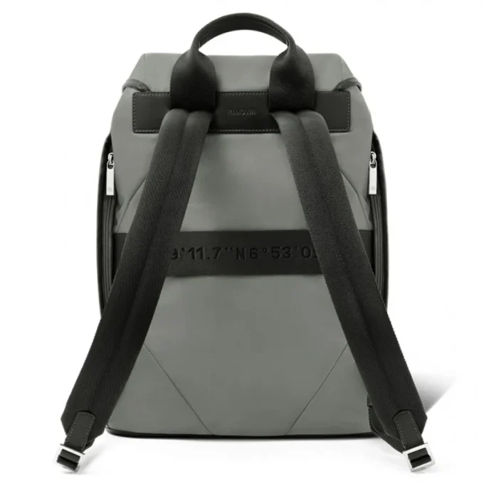 Plecak Signature Flap z nylonu ECONYL®