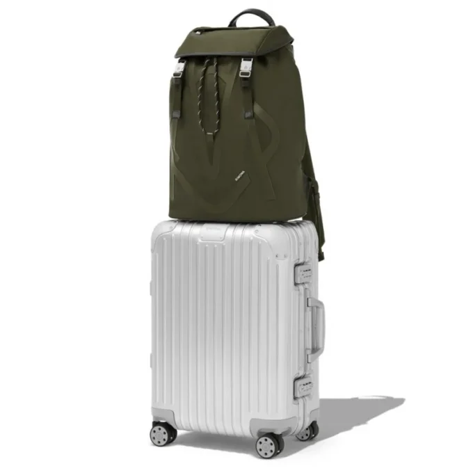 Plecak Signature Flap z nylonu ECONYL®